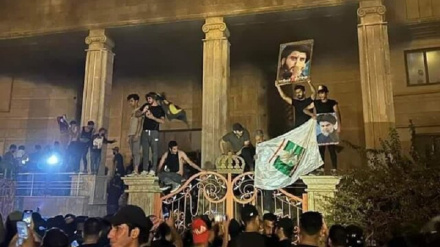 Sadryň tarapdarlary tarapyndan Şwesiýanyň ilçihanasynyň Bagdatda ýakylmagy