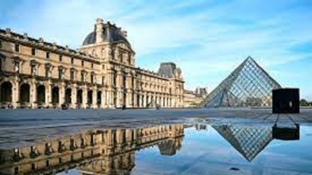 L’Italia chiede al Louvre la restituzione di sette reperti archeologici
