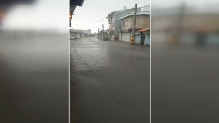 Reşt kentinde şiddetli yaz yağmuru