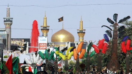 مشهد مقدس در تاسوعای حسینی رنگ عزا و ماتم دارد