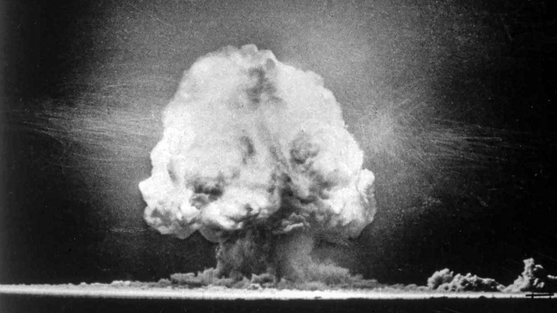 米による初の核実験