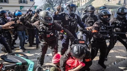 Iran issues travel warning for France