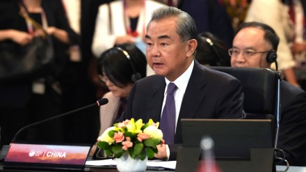  China tells EU to 'clarify' position on strategic partnership, avoid wavering 