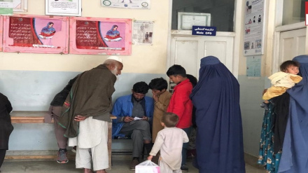 په ننګرهار کې د نامسلکي ډاکترانو او جواز نه لرونکو درملتونونو فعالیت د خلکو اندېښنې زیاتې کړې