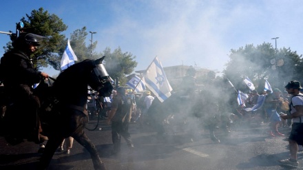 Knesset approva piano riforma, protesta infiamma terre occupate + VIDEO