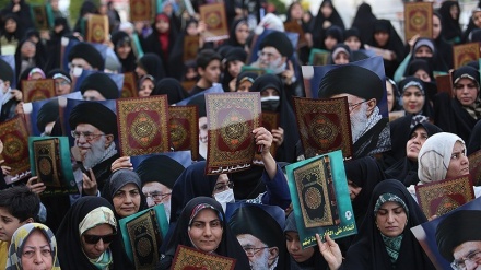 Warga Isfahan Kecam Pelecehan al-Quran di Swedia (1)