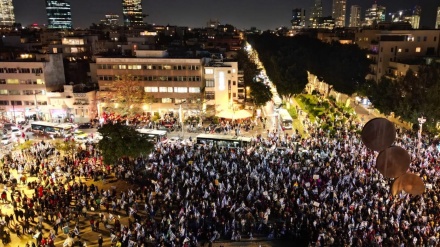 מובילי המחאה: מאוכזבים מראשי האופוזיציה, הם מתפשרים על העתיד שלנו