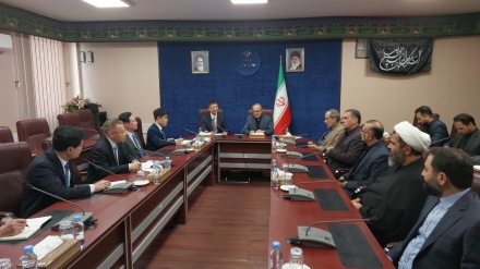 イラン副大統領が中国代表団と会談、領土保全にもとづく外交関係を強調