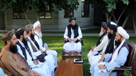 د ایران په ګډون له ټولو ګاونډیو هېوادونو سره پر ښو او دوستانه اړیکو ټینګار وشو