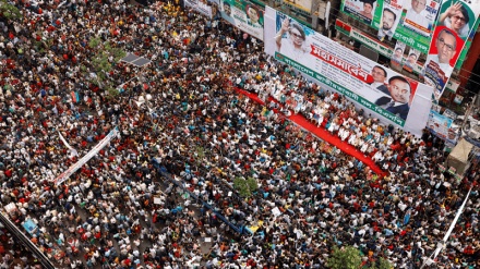 بنګلدېشي لاریونوال: د نوبل جایزې ګټوونکي محمد یونس پرته بل څوک د مؤقت حکومت د مشر په توګه نه منو