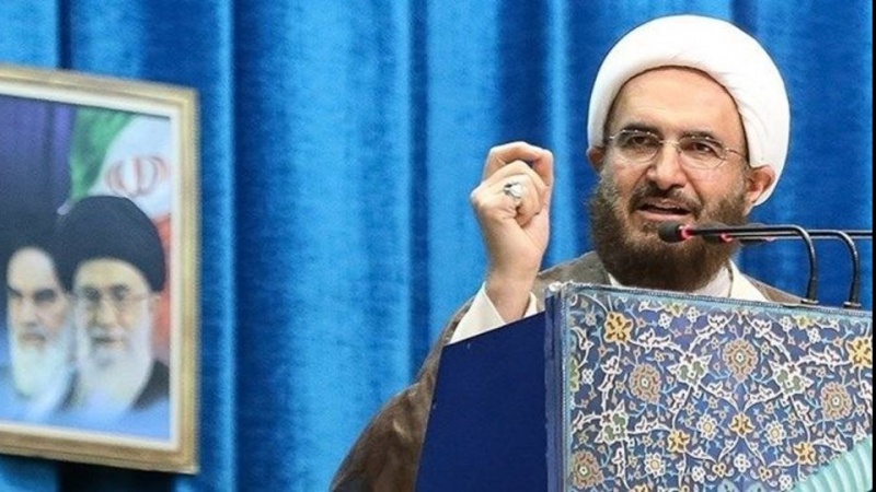 خطیب جمعه تهران : نام حضرت اباعبدالله (ع) باعث وحدت جامعه می‌شود
