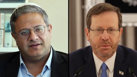 קריקטורה של מעצמה אזורית