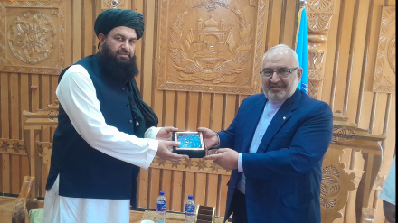 د نورستان ولایتي ادارې په بیلا بیلو برخو کې د اسلامي ایران د مرستې غوښتنه وکړه 