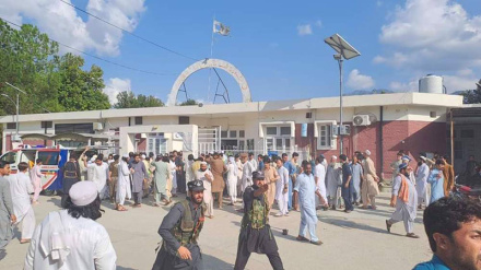 পাকিস্তানে সন্ত্রাসী হামলার তীব্র নিন্দা জানালেন ইরানের প্রেসিডেন্ট ও পররাষ্ট্রমন্ত্রী