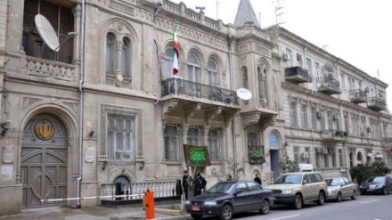 Посольство Ирана в Баку призвало дипмиссии к участию в кампании против оскорбления Корана
