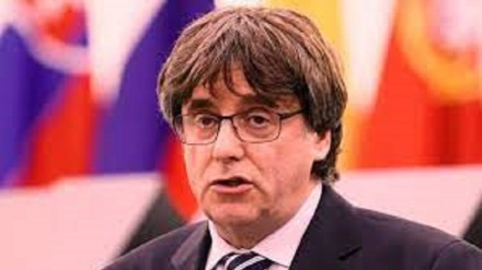 La Procura spagnola chiede un nuovo mandato d’arresto per il leader catalano Puigdemont