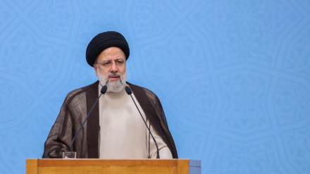 ראיסי: איראן מתקדמת לקראת צמיחה כלכלית טובה