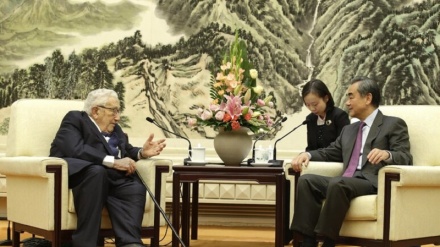 Pechino a Kissinger, contenere la Cina è impossibile