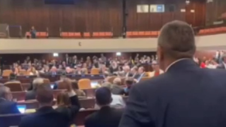 Սիոնիստական ռեժիմի խորհրդարանում դատաիրավական բարեփոխումների մասին օրենքը ընդունվել է. Սիոնիստ Ոստիկանները փորձում են ցրել ցուցարարներին 