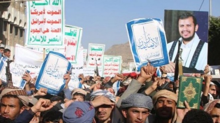 Yemen, grande manifestazione contro rogo del Corano in Svezia