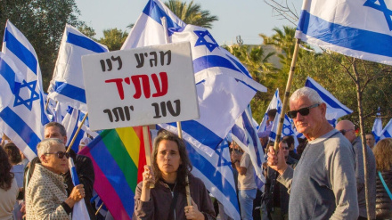 ההפגנות נגד המהפכה המשטרית: מאות מוחים מול בתים של חברי קואליציה