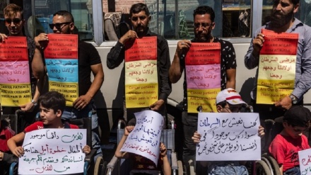 Syrische Patienten protestieren an Grenze zu Türkei