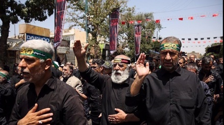 Iraner und andere Muslime nehmen zu Millionen an Trauerprozessionen zum Gedenken an Tasu'a teil