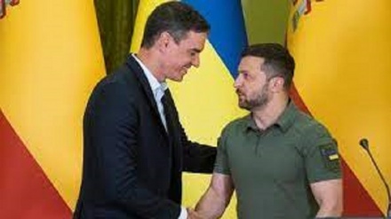 Sanchez a Putin: Ue con Kiev fino a pace