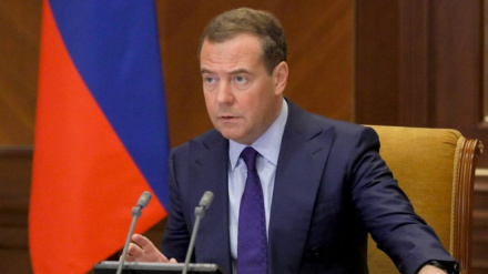 Медведев: мы не обязаны сотрудничать с Международным уголовным судом