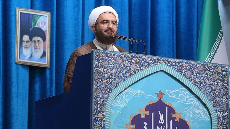 Hujjatul Islam Akbari: Walioivunjia heshima Qur'ani walitaka kuibua vita vya kidini 