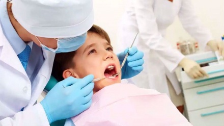 Thousands of British children ‘in agony’ awaiting NHS dental care