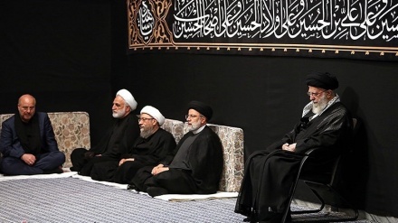 Ayatollah Khamenei attends Moharram mourning ritual