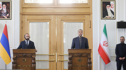 आर्मेनिया और आज़रबाइजान के बीच शांति वार्ता में प्रगति का ईरान ने किया स्वागत