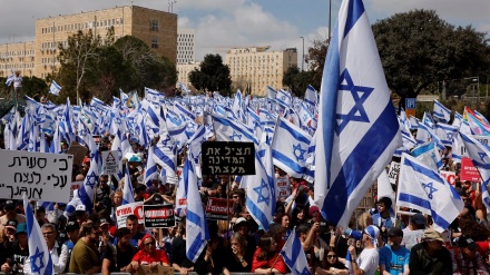 イスラエル警察が、司法改革への抗議者120人を逮捕