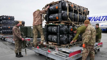 Paketa e armëve prej 6 miliardë dollarësh niset për në Ukrainë