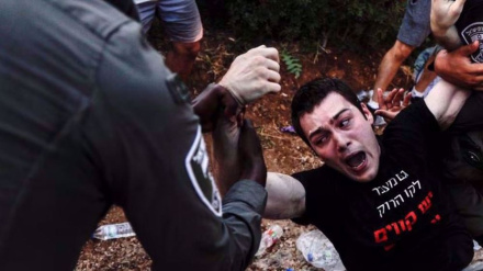 Violente proteste scuotono Israele