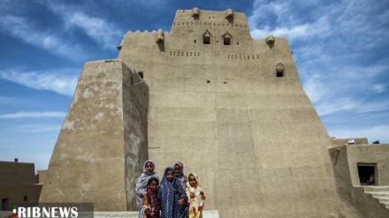 (FOTO DEL GIORNO) Castello di Seb, nella provincia del Sistan e Baluchestan