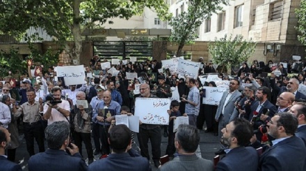 Крик отвращения коранической общины Ирана против оскорбления Священного Корана в Швеции