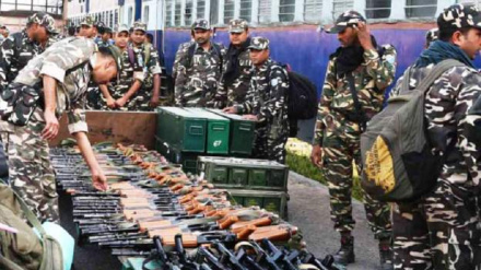 भारत के पश्चिम बंगाला राज्य में पंचायत चुनाव के लिए शनिवार को वोट डाले जा रहे हैं।