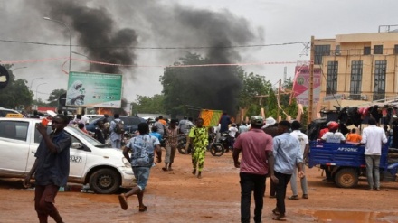 صدور فرمان حمله ی فرانسه به کاخ ریاست‌ جمهوری در نیجر