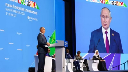 Putin: Rusia dërgon drithëra falas në 6 vende afrikane
