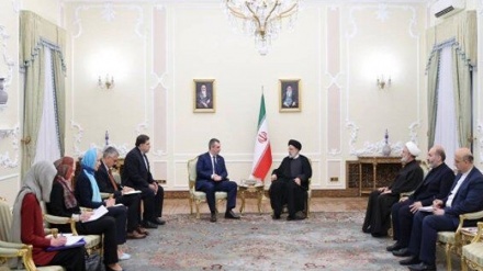 واکمن نظام خپلو ګټو ته په کتو، له نورو دولتونو سره اړیکې تنظیموي