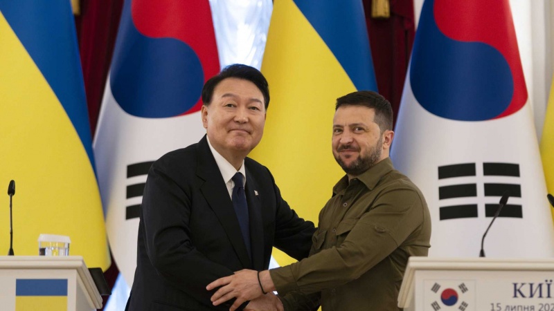 ユン・ソクヨル大統領とウクライナのゼレンスキー大統領