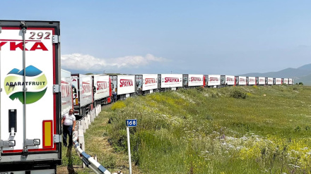 ԼՂ բեռ տանող շարասյունը դեռ սպասում է, Բաքուն հայտարարում է` խաղն ավարտված է. ԱԳ փոխնախարար