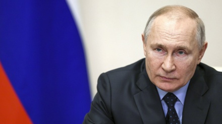 Putin warns Poland against harboring territorial ambitions in Belarus