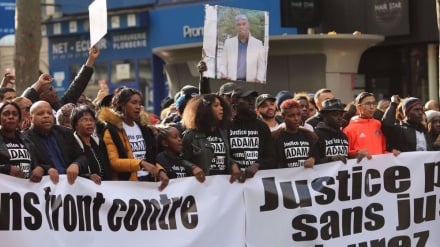 France: la rue se mobilise contre la brutalité policière