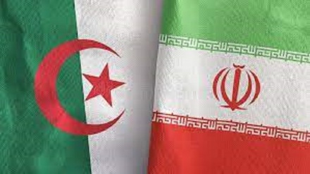 Iran: Incontro del ministro degli Esteri algerino con il presidente Raisi 