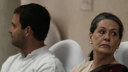 सोनिया गांधी और राहुल गांधी के विमान की हुई आपात लैंडिग