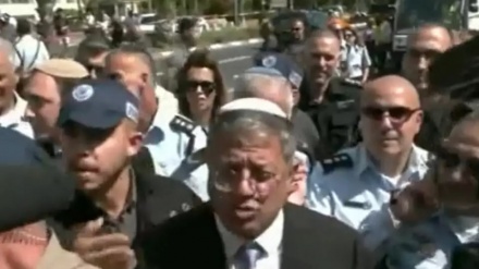 שאו נשק! זו המדיניות שלנו!