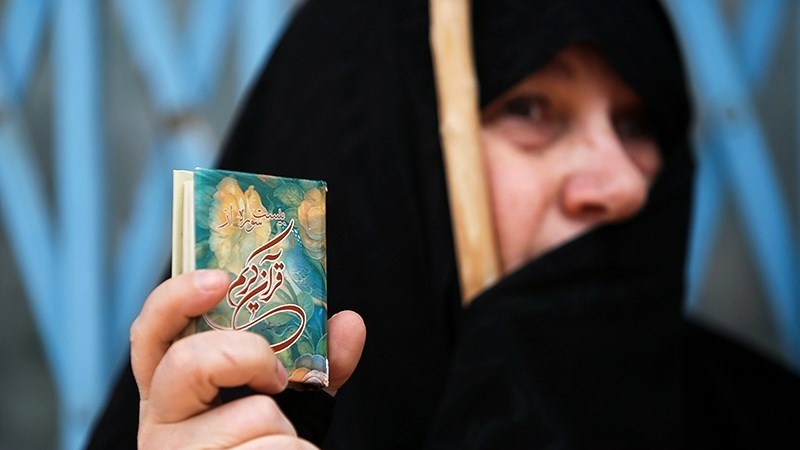 Warga Iran unjuk rasa mengecam pelecehan al-Quran di Swedia, Jumat (21//7/2023).